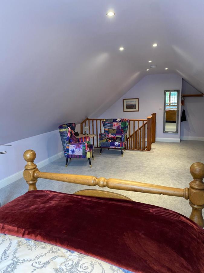 Отель The Little House West Hanningfield Экстерьер фото