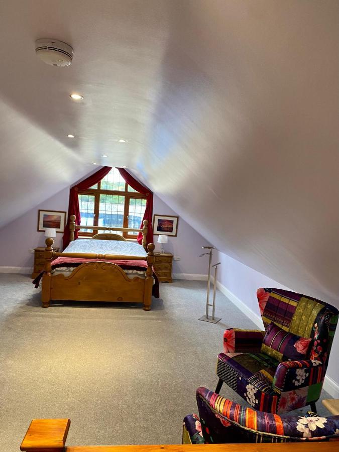 Отель The Little House West Hanningfield Экстерьер фото